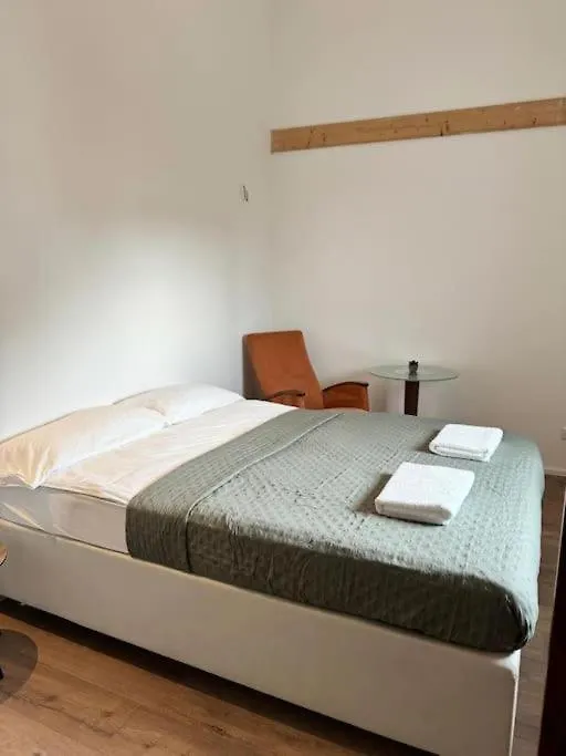 Heaven Homes - Privatzimmer In Der Naehe Von Hbf Dusseldorf Homestay